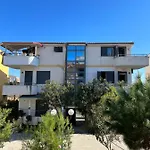 Gazi's For Rent * Golem