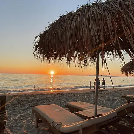 Gazi's For Rent Apartman