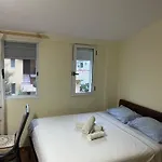 Gazi's For Rent 公寓