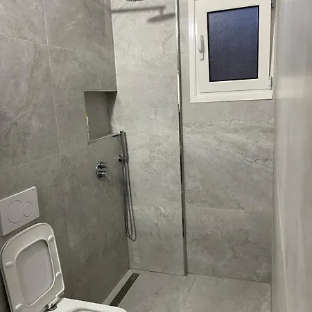 Gazi's For Rent Daire Golem (Tirana)