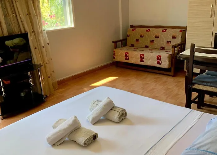 Gazi's For Rent Apartmán Golem (Tirana)